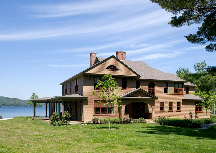 http://hgarchitects.com/new-homes/lake-morey/
