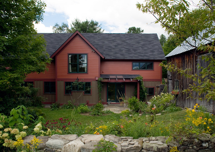 http://hgarchitects.com/small-projects/thetford-pond-house/