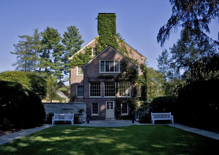 http://hgarchitects.com/institutional/14-webster-avenue/