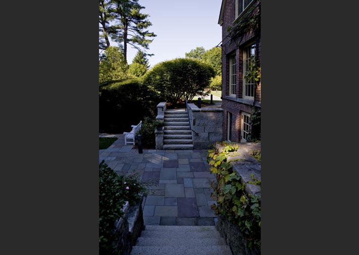 http://hgarchitects.com/institutional/14-webster-avenue/